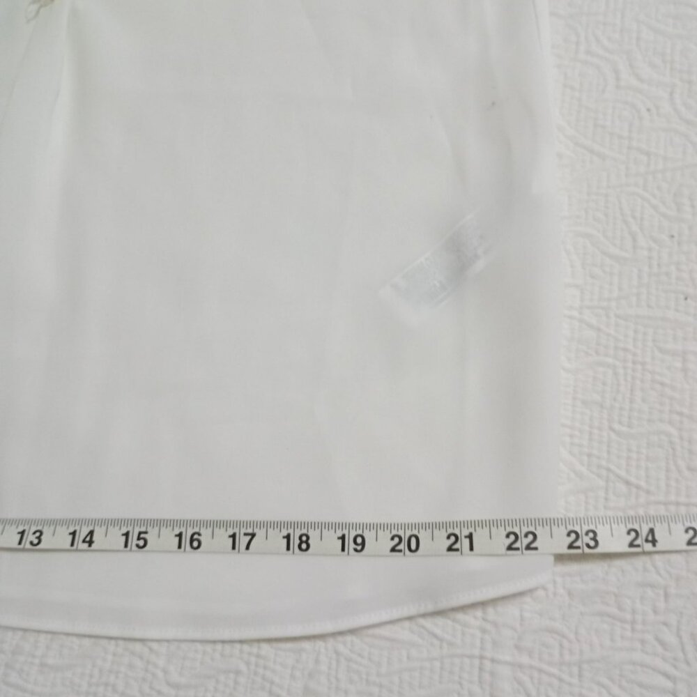 Zara Basic Collection White V-Neck Sleeveless Top… - image 6